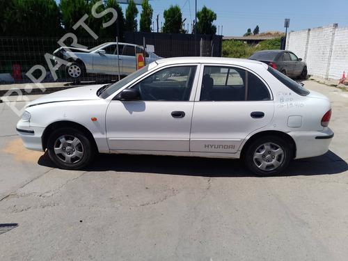 Peças HYUNDAI ACCENT I (X-3) 4656914