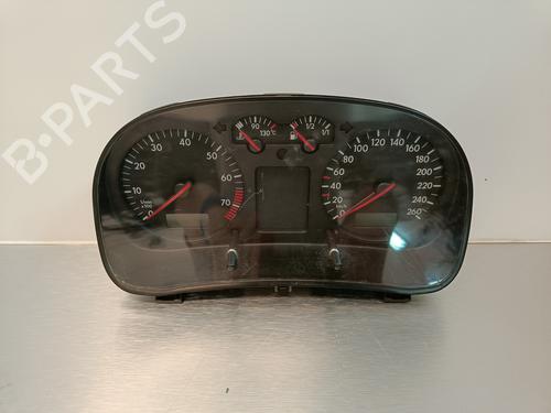 Used Instrument cluster VW GOLF IV (1J1) 1.6 16V (105 hp) 13469738
