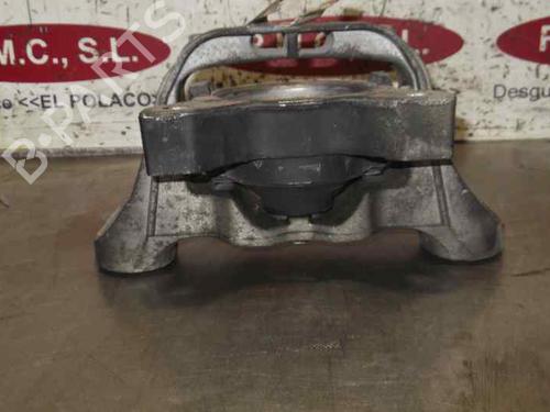 Used Engine mount Engine mount 13423851 13423851