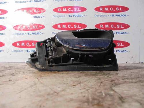 Used Front left interior door handle PEUGEOT 307 (3A/C) 1.4 HDi (68 hp) 13421560