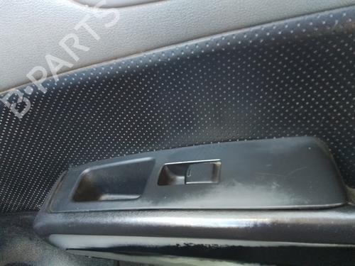 Used Right front window switch Right front window switch 35816200 35816200