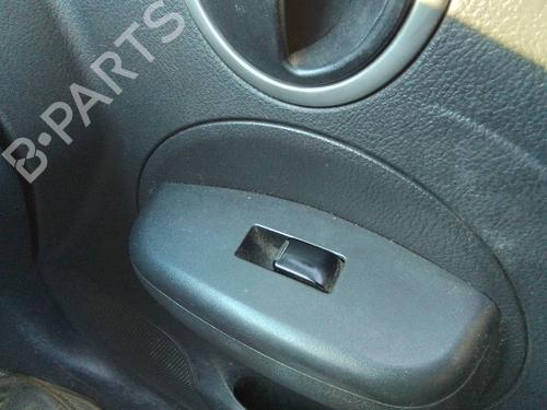 right-front-window-switch-chevrolet-kalos-2005-35816952 main image