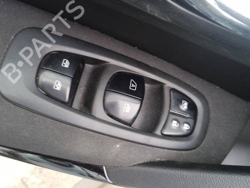 Raamschakelaar links voor RENAULT KADJAR (HA_, HL_) 1.6 dCi 130 (HLA4) | BP30518047I27