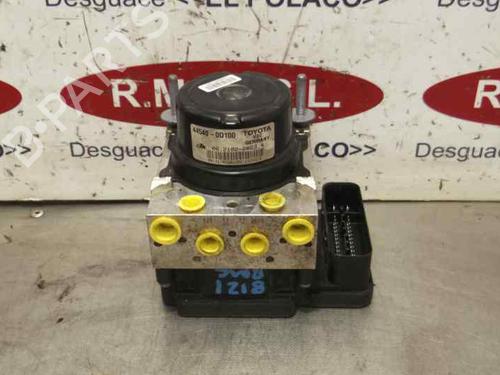 Used ABS pump TOYOTA YARIS (_P13_) 1.4 D (NLP130_, NLP130) (90 hp) 13452799