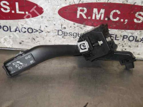 Used Steering column stalk SEAT LEON (1P1) 1.9 TDI (105 hp) 13458741