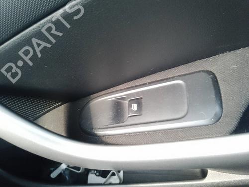 Used Right front window switch Right front window switch 35818391 35818391