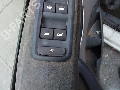 Used Left front window switch Left front window switch 35816832 35816832