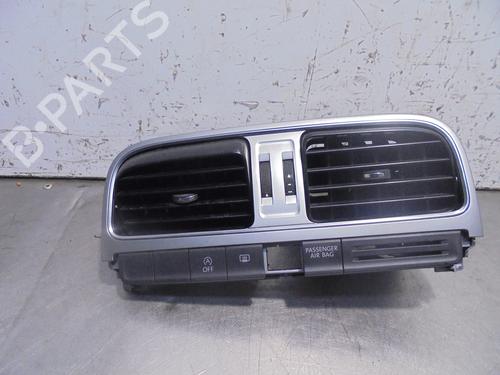 Used Air vent VW POLO V (6R1, 6C1) 1.4 TDI (90 hp) 13491758
