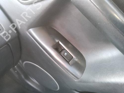 Used Right front window switch Right front window switch 35816657 35816657