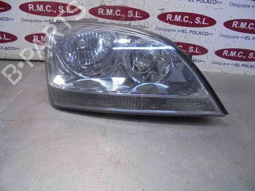 Right headlight KIA SORENTO I (JC) 2.5 CRDi 4WD | BP23147078C29 