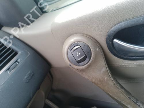 right-front-window-switch-renault-megane-ii-estate-km01_-2003-2004-2005-2006-2007-2008-2009-2010-2011-2012-35817767 main image