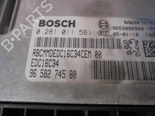 Engine control unit (ECU) CITROËN C5 II (RC_)  | BP13422084M57 