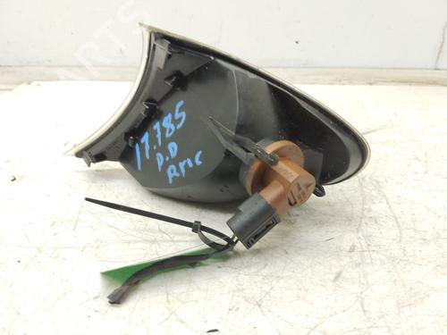 Right front indicator BMW 3 Touring (E46) 320 d | BP27477717C33 