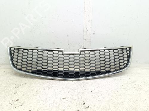 Used Grille CHEVROLET CRUZE (J300) [2009-2026]  32079171