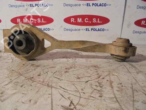 Used Engine mount RENAULT MEGANE I Classic (LA0/1_) [1996-2008]  31072475