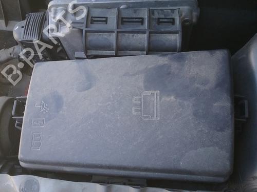Used Fuse box Fuse box 35815634 35815634
