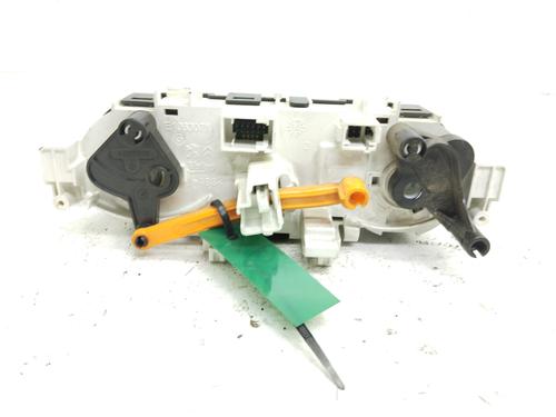 Climate control PEUGEOT 208 I (CA_, CC_) 1.2 VTI 82 | BP26276219I5 