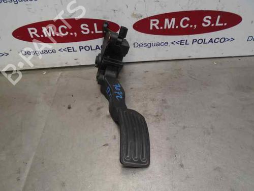 Pedal NISSAN NOTE (E12) 1.2 (80 hp) 23191032
