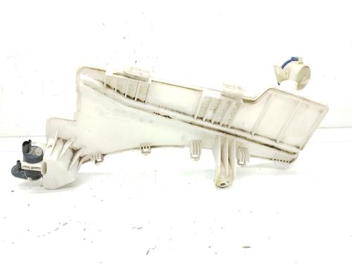 Windscreen washer tank PEUGEOT 3008 II SUV (MC_, MR_, MJ_, M4_) 1.5 BlueHDi 130 | BP18841806C113