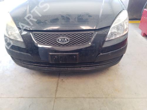 Used Front bumper Front bumper KIA RIO II Saloon (JB) 1.4 16V (97 hp) 39666999 39666999