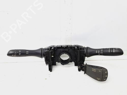 Hovedlysbryter Hovedlysbryter RENAULT MEGANE IV Grandtour (K9A/M/N_) 1.3 TCe 100 (K9N8) (102 hp) 35815913 35815913