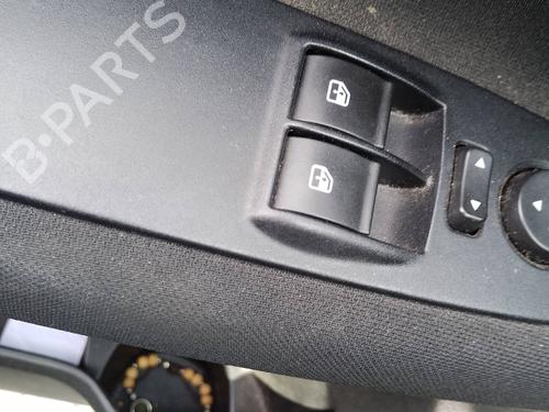 Left front window switch FIAT PUNTO EVO (199_) 1.3 D Multijet (199AXC1A, 199BXC1A, 199AXT1A, 199BXT1A) | BP26187763I27 