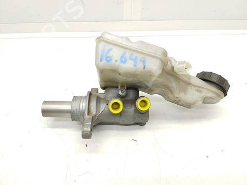 Used Brake master cylinder FORD FOCUS III 1.0 EcoBoost (125 hp) 15841192
