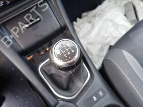 gear-lever-toyota-auris-_e18_-2012-2013-2014-2015-2016-2017-2018-2019-35816916 main image