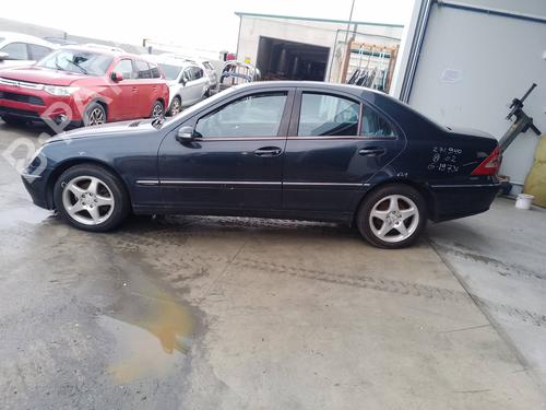 Used Parts MERCEDES-BENZ C-CLASS (W203) C 200 Kompressor (203.042) (163 hp) 4413215