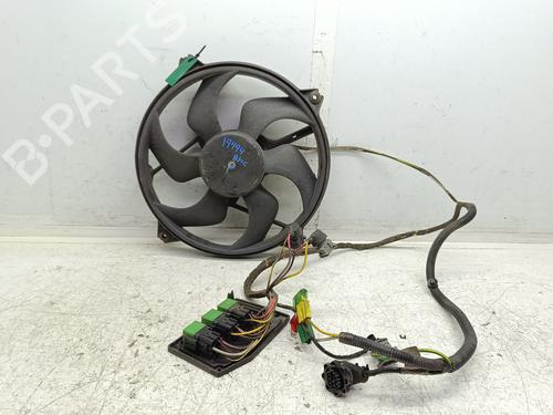 Used Radiator fan CITROËN XSARA PICASSO (N68) 2.0 HDi (90 hp) 31611459