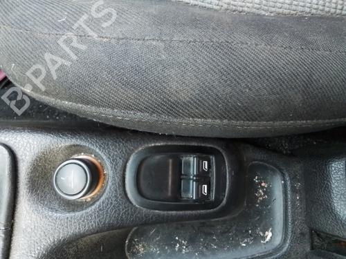 right-front-window-switch-peugeot-206-hatchback-2ac-1998-1999-2000-2001-2002-2003-2004-2005-2006-2007-2008-2009-2010-2011-2012-35816763 main image