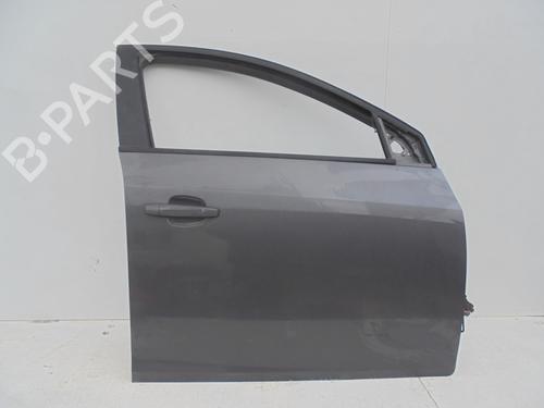 right-front-door-chevrolet-cruze-hatchback-j305-20-cdi-2010-13424526 main image