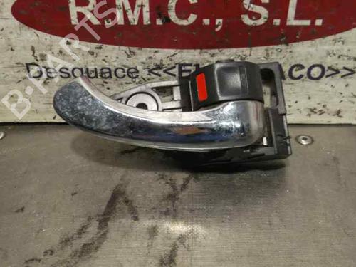 Used Front right interior door handle TOYOTA RAV 4 III (_A3_) 2.2 D 4WD (ALA30_, ALA30R) (177 hp) 13456511