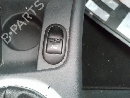 Used Right front window switch Right front window switch 35818239 35818239