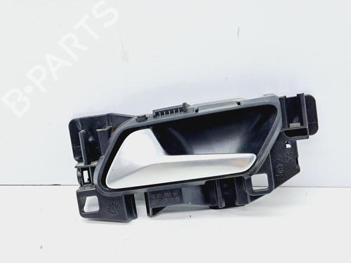 Used Front left interior door handle PEUGEOT 3008 II SUV (MC_, MR_, MJ_, M4_) 1.5 BlueHDi 130 (131 hp) 13430608