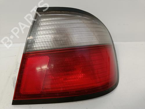 Used Right taillight NISSAN PRIMERA (P11) 2.0 TD (90 hp) 13426391