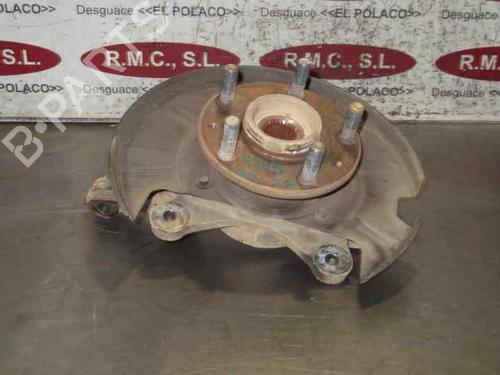 Used Left front steering knuckle LAND ROVER FREELANDER I (L314) 2.0 DI 4x4 (98 hp) 13469232