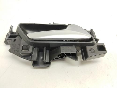 Used Front right interior door handle OPEL CORSA F (P2JO) 1.2 (68) (101 hp) 16158426