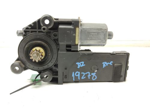 Used Left front window motor Left front window motor RENAULT MEGANE III Hatchback (BZ0/1_, B3_) [2008-2026] 25002035 25002035