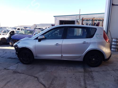 Used Parts RENAULT SCÉNIC III (JZ0/1_) [2008-2016]  4420491