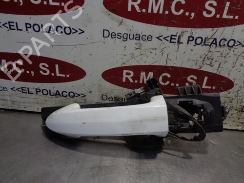 Used Front left exterior door handle FORD FIESTA VI (CB1, CCN) 1.25 (82 hp) 13658311