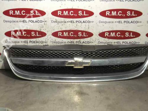 Grilles de calandre CHEVROLET NUBIRA Saloon 1.6 (109 hp) 13460929