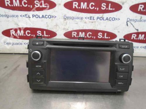 Used Radio TOYOTA AURIS Estate (_E18_) 1.8 Hybrid (ZWE186_, ZWE186R, ZWE186H) (136 hp) 13422864