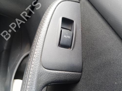 Used Right front window switch Right front window switch 35817213 35817213
