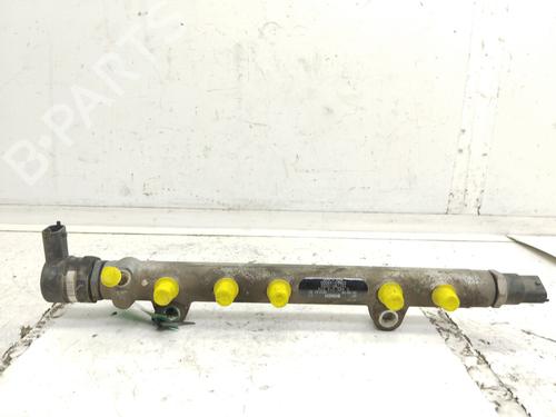 Used Injection rail TOYOTA COROLLA (_E12_) 1.4 D (NDE120_, NDE120R) (90 hp) 30727663