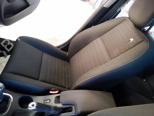 right-front-seat-renault-megane-iii-grandtour-kz01-2008-2009-2010-2011-2012-2013-2014-2015-2016-35817462 main image