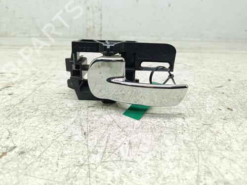 Venstre foran invendig håndtak NISSAN QASHQAI I (J10, NJ10) [2006-2015]  32372066