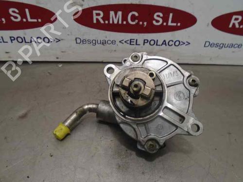 Used Vacuum pump MERCEDES-BENZ C-CLASS (W203) C 200 CDI (203.004) (116 hp) 19399812