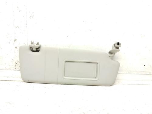 right-sun-visor-audi-a3-8p1-2003-2004-2005-2006-2007-2008-2009-2010-2011-2012-2013-32078125 main image