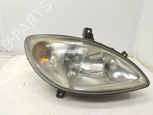 Used Right headlight MERCEDES-BENZ VITO / MIXTO Van (W639) 111 CDI (639.601, 639.603) (116 hp) 26433045